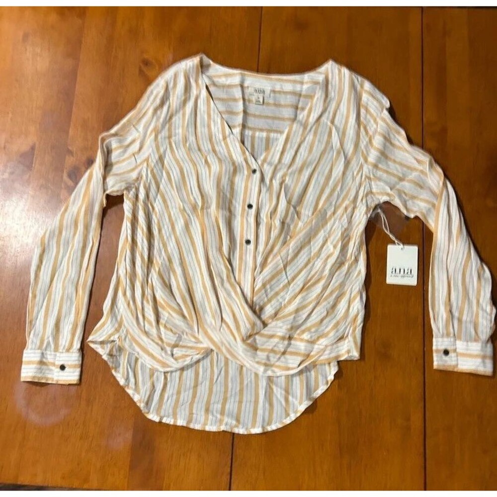 a.n.a Striped Twist Front Button Blouse Womenโs M
